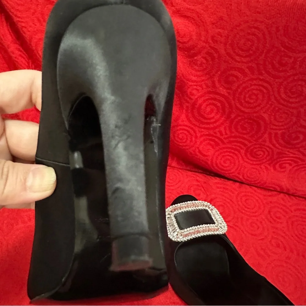 Roger Vivier Black Satin Heels with Silver Embellishment - Picture 8 of 11